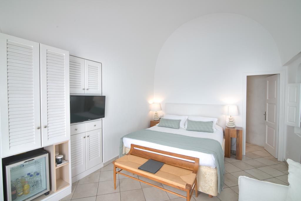 Aqua Mare Luxury Suites Imerovigli  Exterior photo